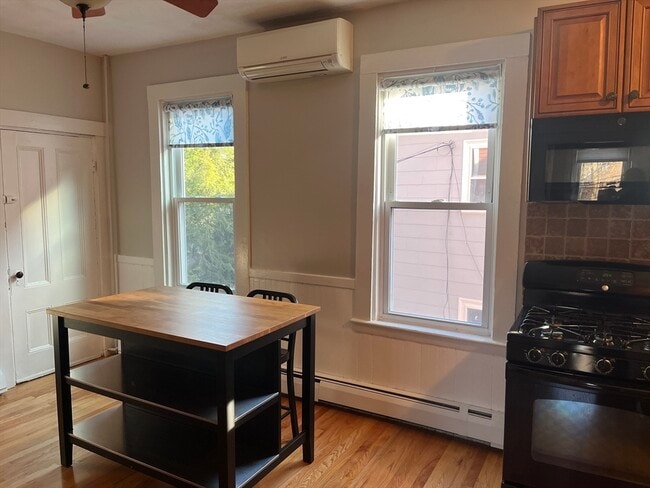 Building Photo - 28 Goldsmith St