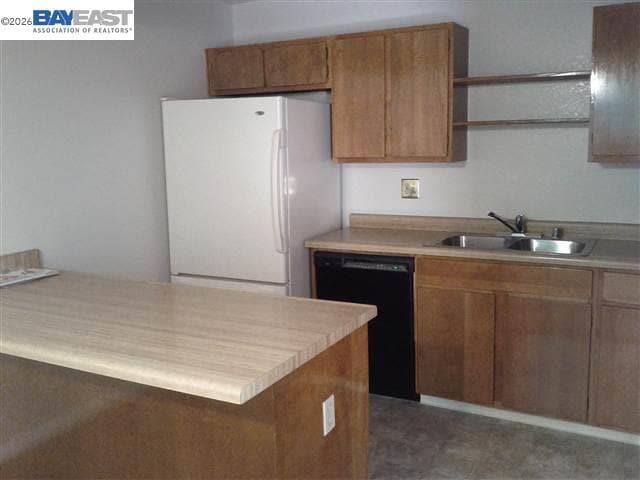 Building Photo - 27162 Tampa Ave