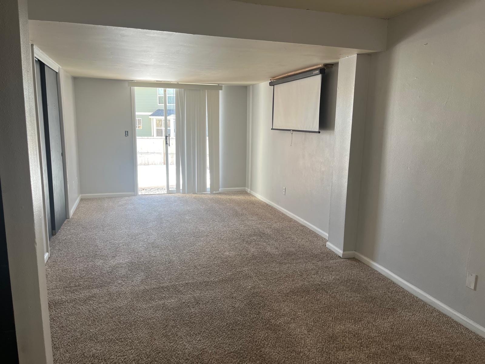 basement main rm - 5620 E Prescott Ave