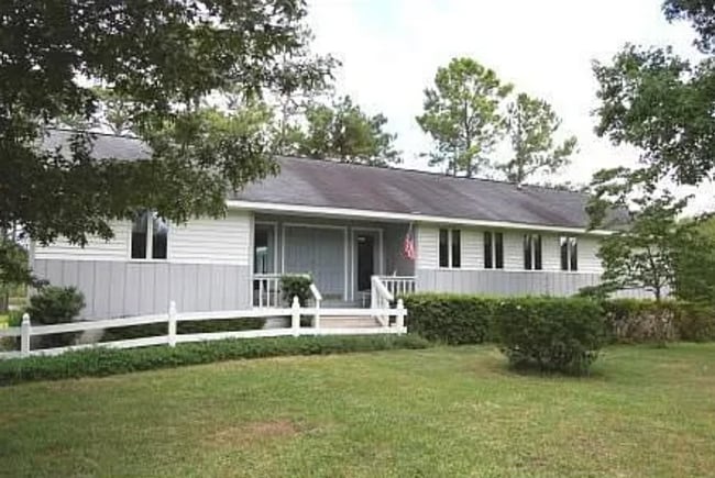 Primary Photo - 144 Marys Ln