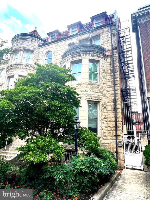 Building Photo - 1730 New Hampshire Ave NW