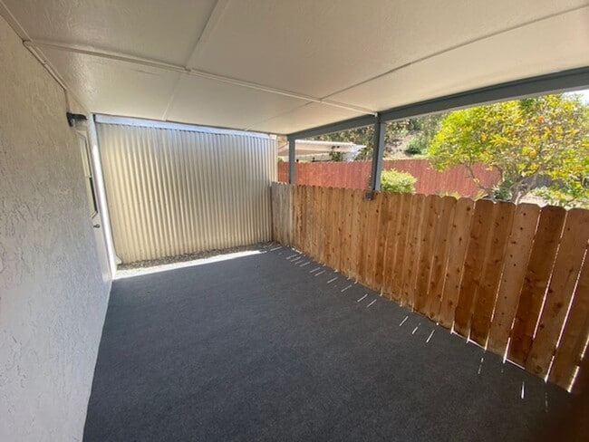 Building Photo - (55+ Community) Perfectly Located 2 Bedroom House in Oceanside Available 1st Week of June!