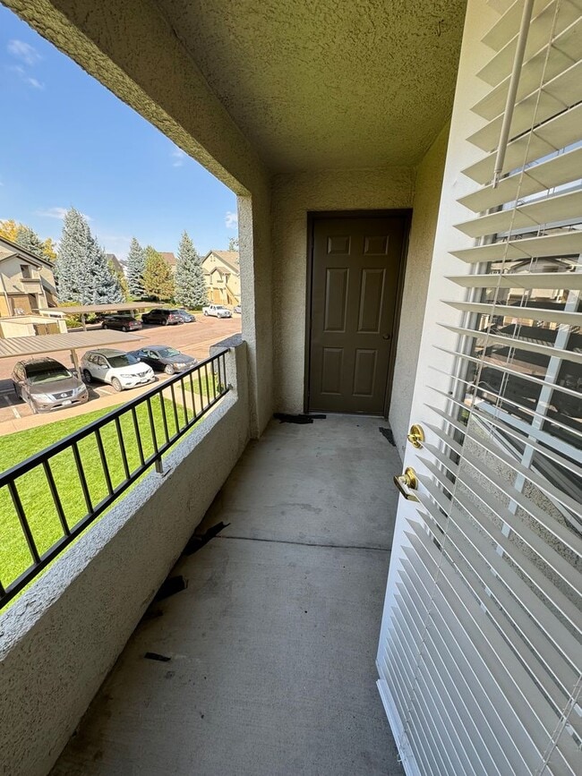 Building Photo - 2 Bedroom 2 Bathroom Condo! NORTHEAST