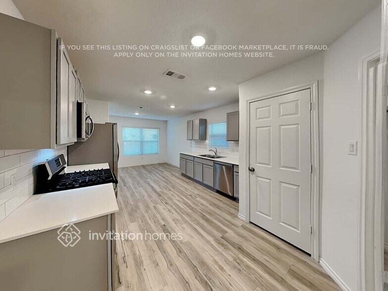 Building Photo - 22428 Sonora River Trce