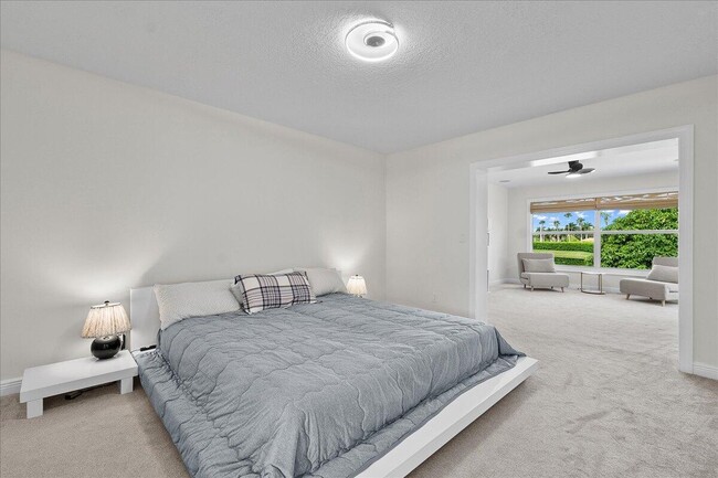 Building Photo - 2447 Country Golf Dr