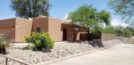 Building Photo - 5400 N Mesquite Bosque Way