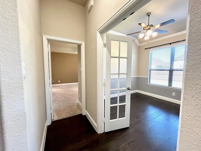 Building Photo - 1400 Via Toscana Ln