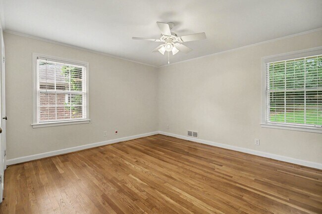 Building Photo - 4725 Kitty Hawk Dr