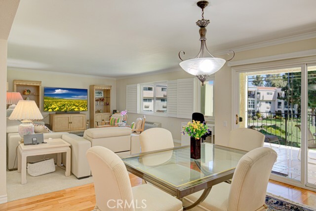Building Photo - 5510 Paseo Del Lago W