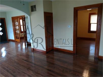 Building Photo - 312 E South St