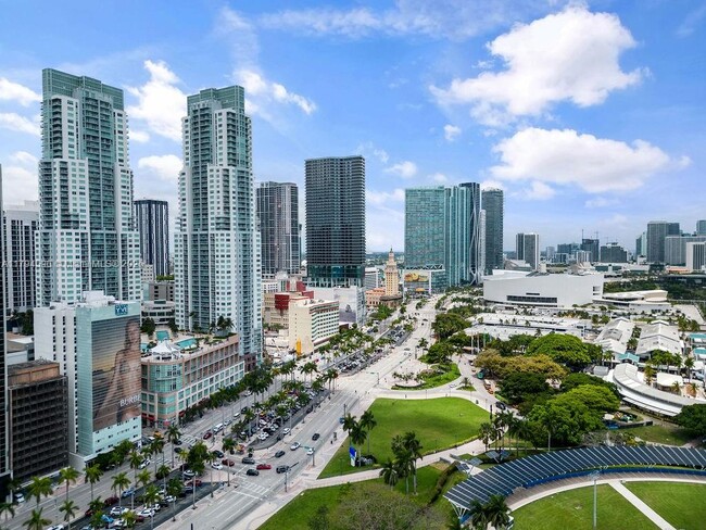 Building Photo - 244 Biscayne Blvd