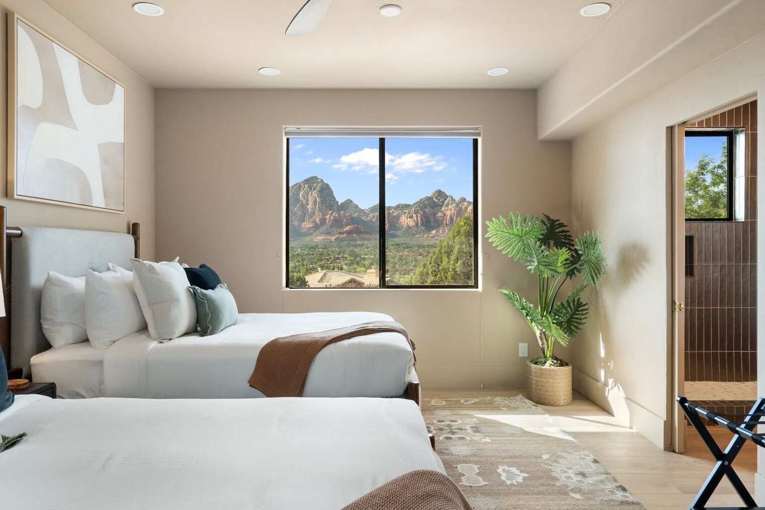 Building Photo - 30 Sycamore Canyon Rd