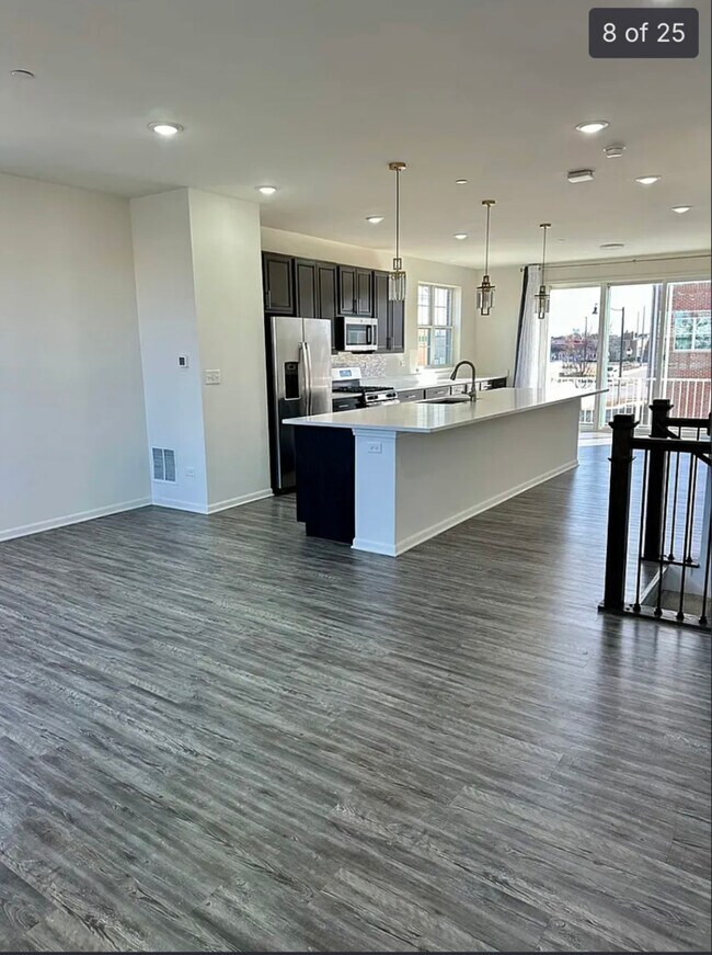 Building Photo - 2949 Reflection Dr