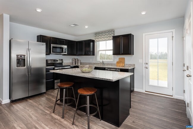 Building Photo - 163 ARCHES Ln