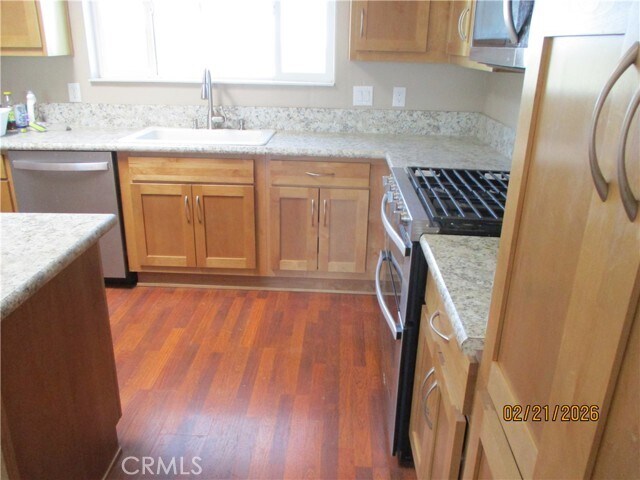 Building Photo - 34135 Cameron Dr