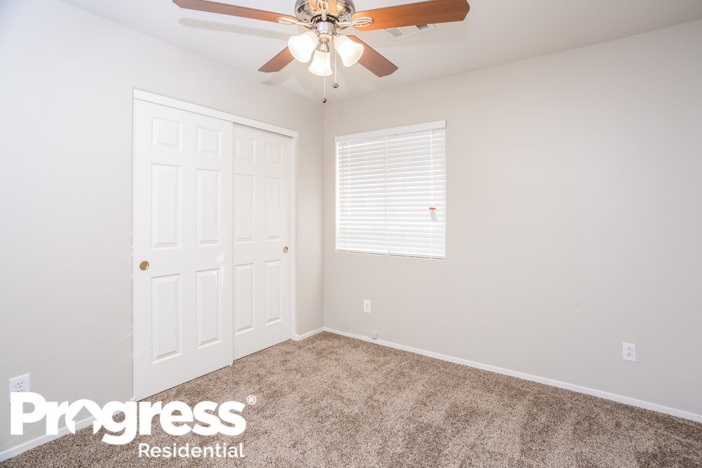 Building Photo - 9008 Crooked Shell Ave