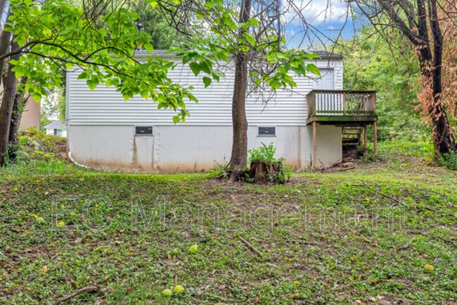 Building Photo - 263 Connolly Dr