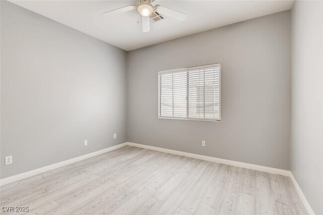 Building Photo - 3594 Driving Range St