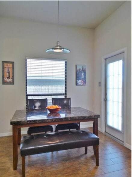 Building Photo - 2711 Silver Oak Dr