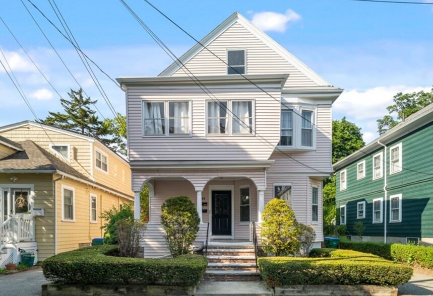 Building Photo - 44 Greenleaf Ave