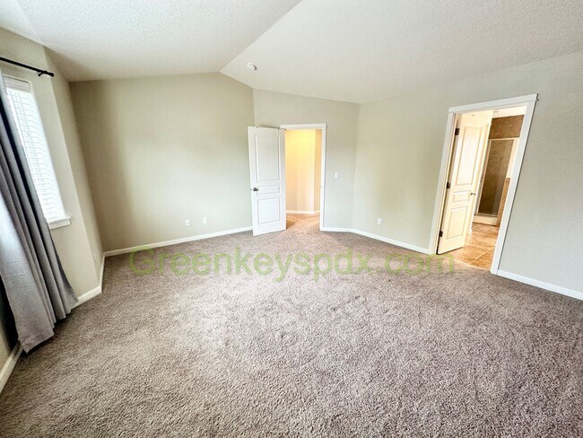 Building Photo - Gorgeous 3-Bedroom 2.5-Bathroom House with...
