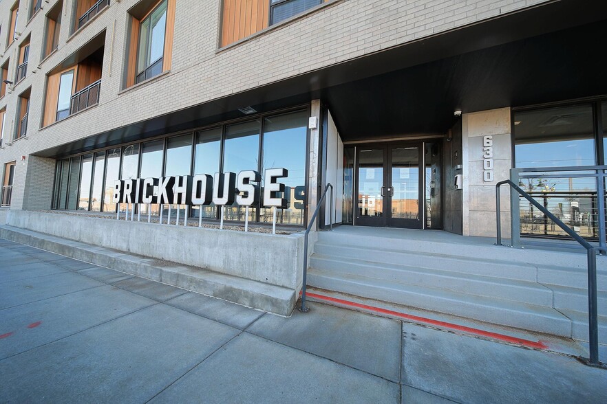 Brickhouse monument sign - Brickhouse at Lamar Station