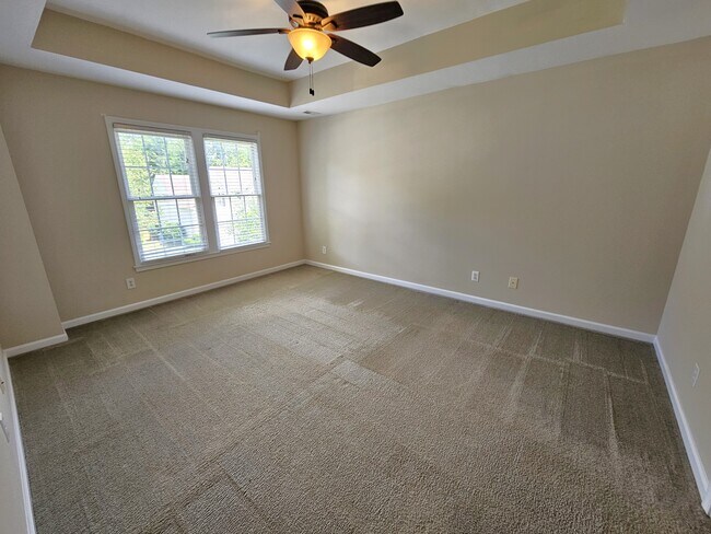 Building Photo - 40 N Orchard Farms Ave