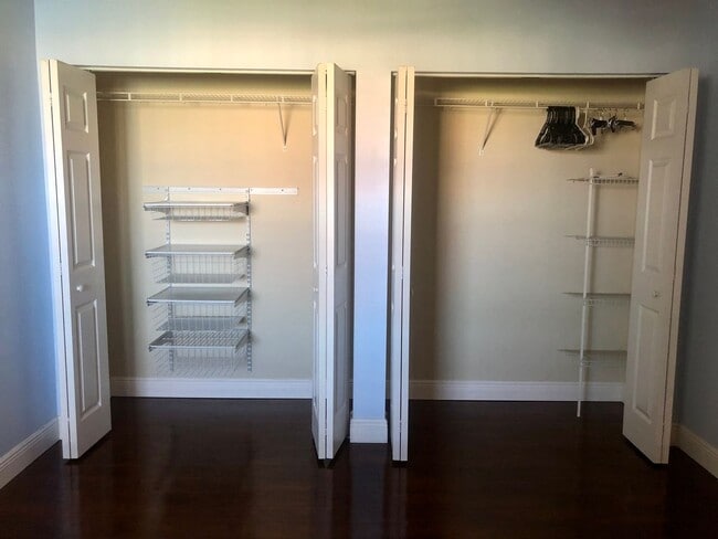 Building Photo - 2/2 with beautiful water views available n...