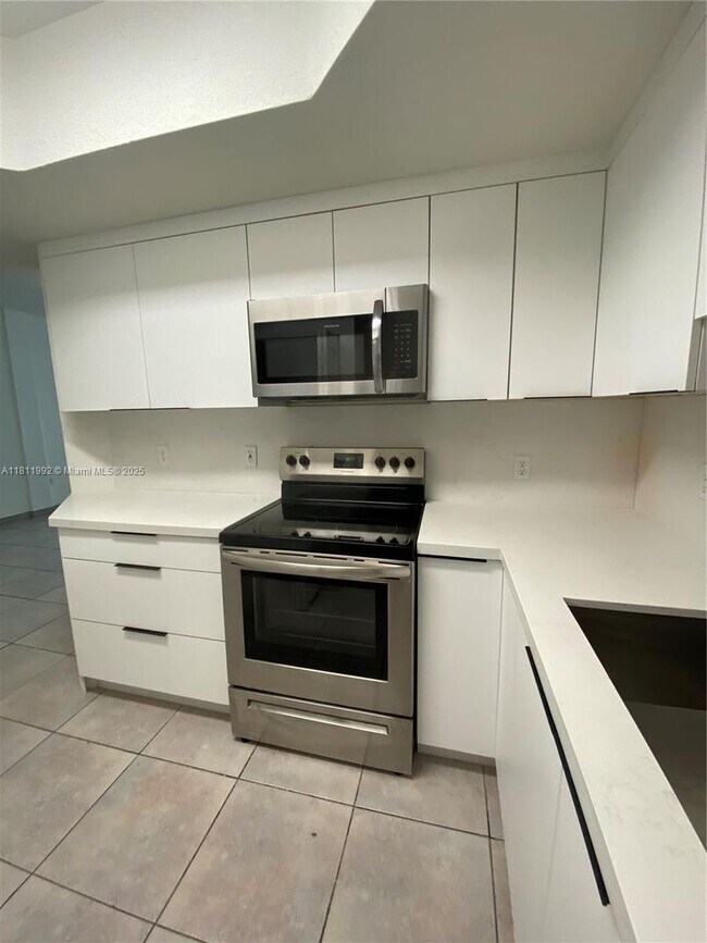 Primary Photo - 17455 NW 75th Pl