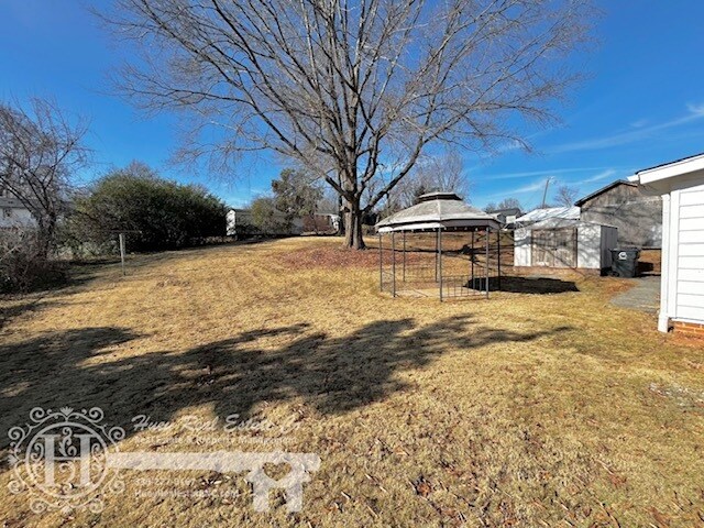Building Photo - 2312 New Orleans St