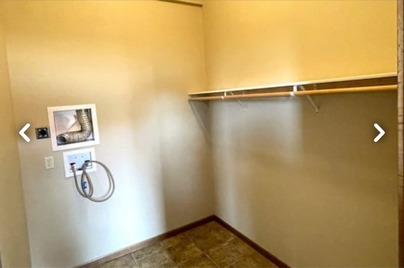 Building Photo - 214 S Kline St