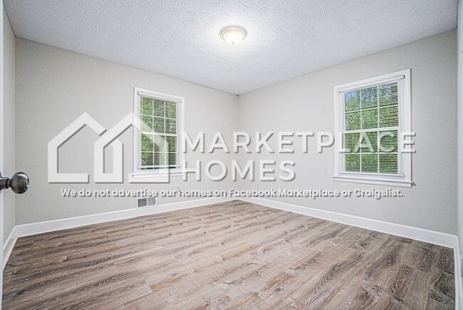 Building Photo - 3456 White Oak Ct