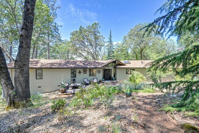 Building Photo - 16832 Alice Way