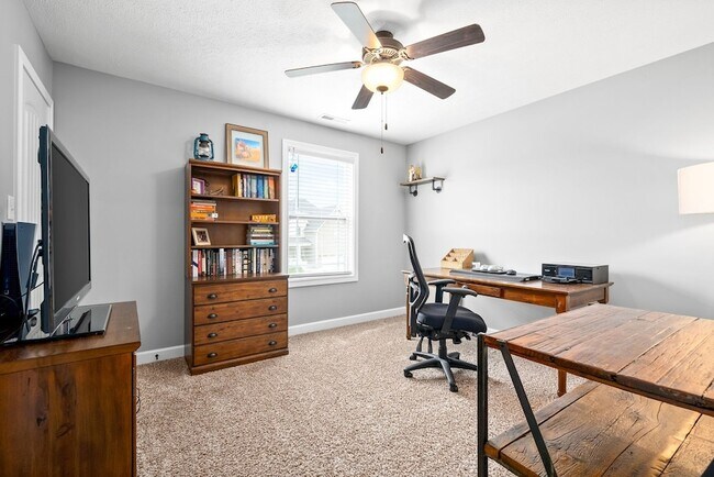 Building Photo - 1607 Ellie Piper Cir