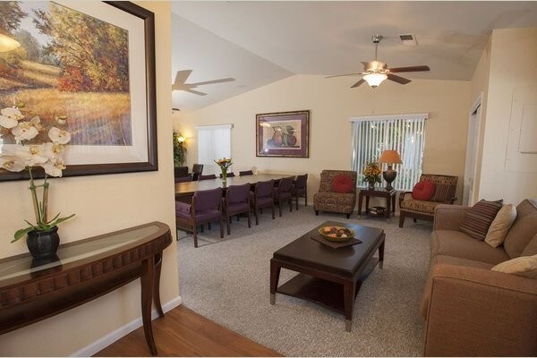 Building Photo - Arbor Manor