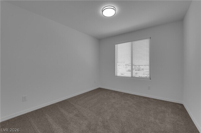 Building Photo - 10227 Estancia Hl St