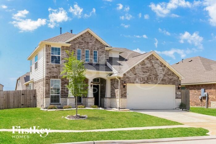 Building Photo - 439 Sky Ridge Dr