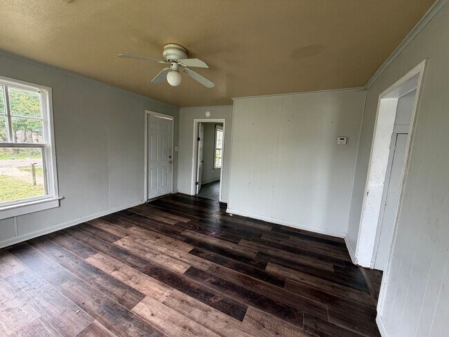 Building Photo - 433 Yarborough St