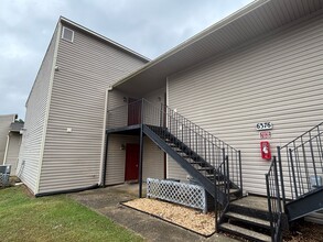 Building Photo - 6376 Applecross Ave