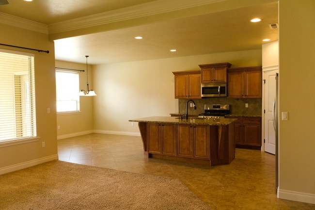 Building Photo - 2437 Bramasole Dr Way