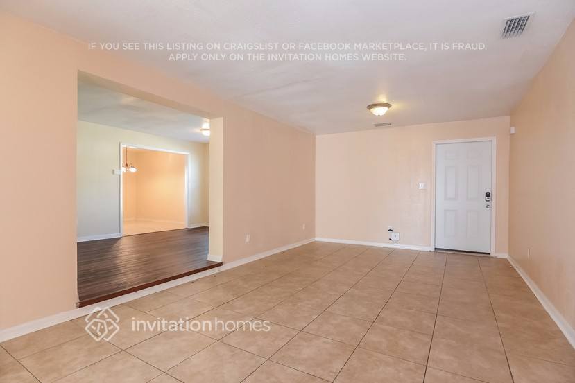 Building Photo - 1720 Darlington Dr