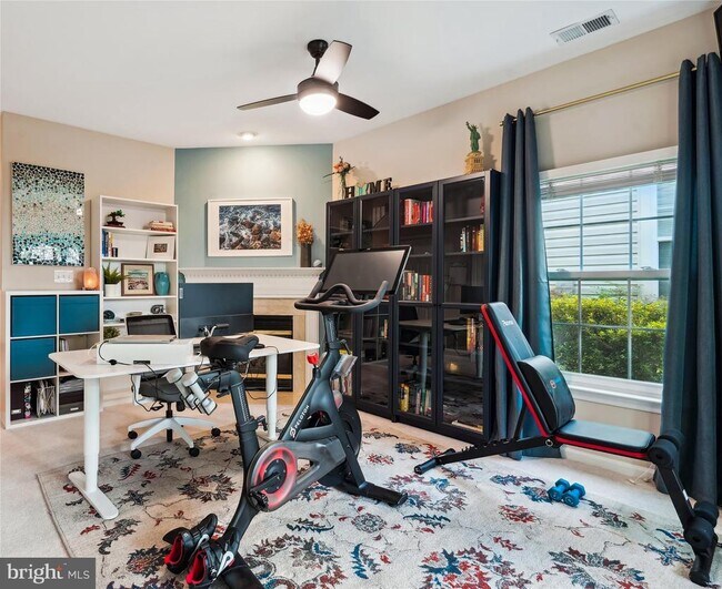 Building Photo - 5310 Chieftain Cir