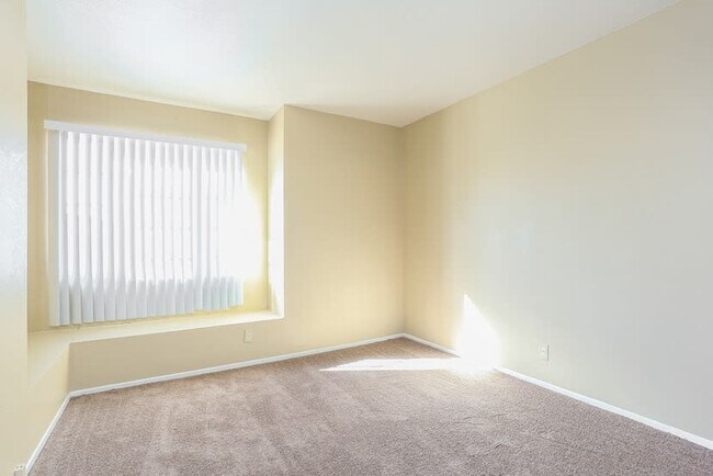 Building Photo - 10349 Beryl Ave