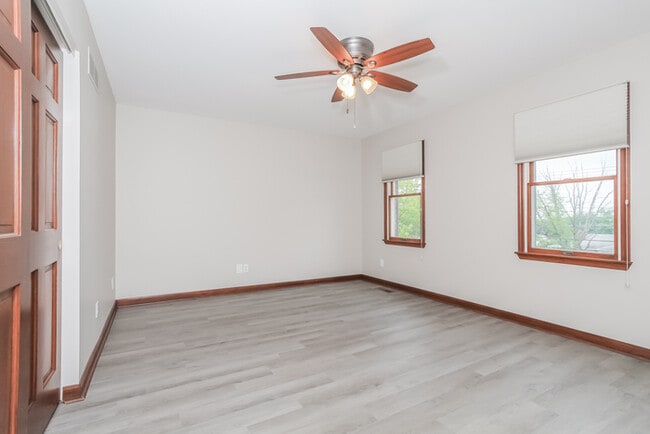 Building Photo - 7265 Dimmick Rd