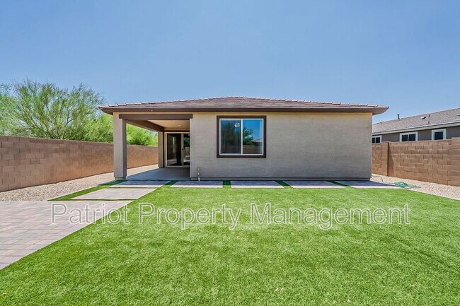 Building Photo - 25930 N Langley Dr