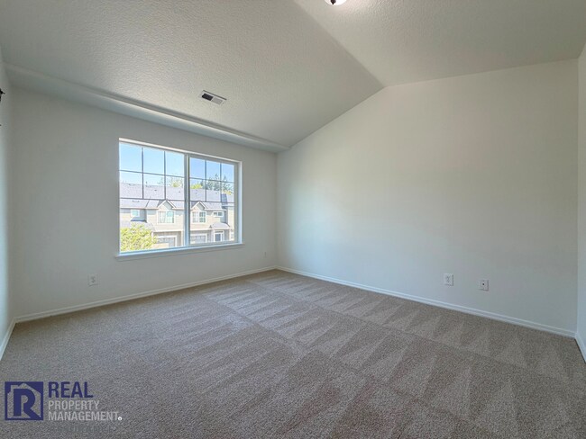 Building Photo - 17230 NW Widgi Creek Ct