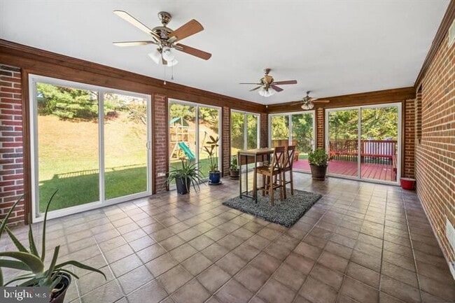 Building Photo - 253 Peoples Way