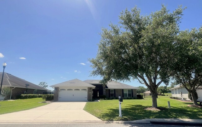 Building Photo - Spacious 4-Bedroom Brick Home in Preserve ...