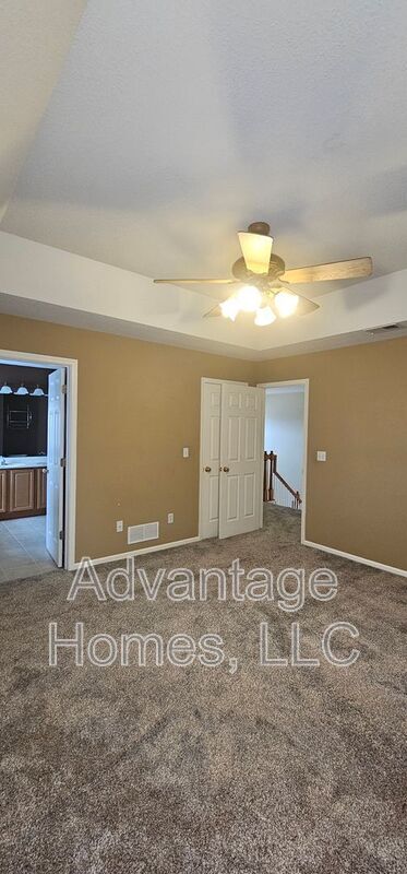 Building Photo - 809 Midjay Dr