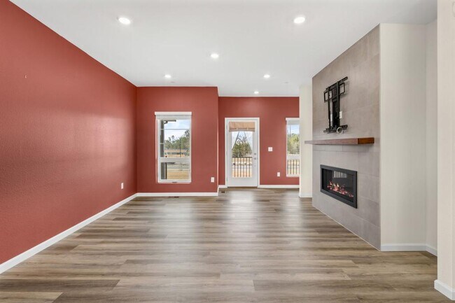 Building Photo - 1009 Birdwhistle Ln